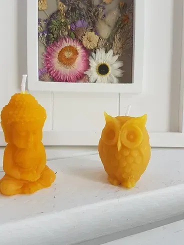 Sml owl beeswax candle