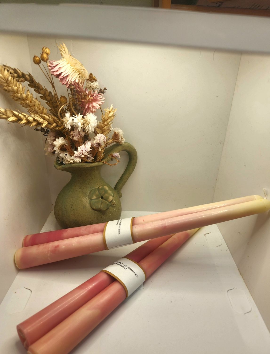 Set of 2 tapered Raspberry and vanilla