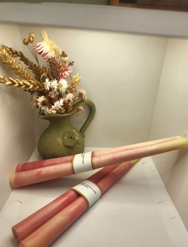 Set of 2 tapered Raspberry and vanilla