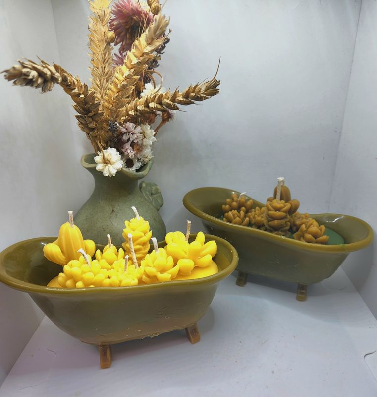 Bathtub beeswax candle with succulents