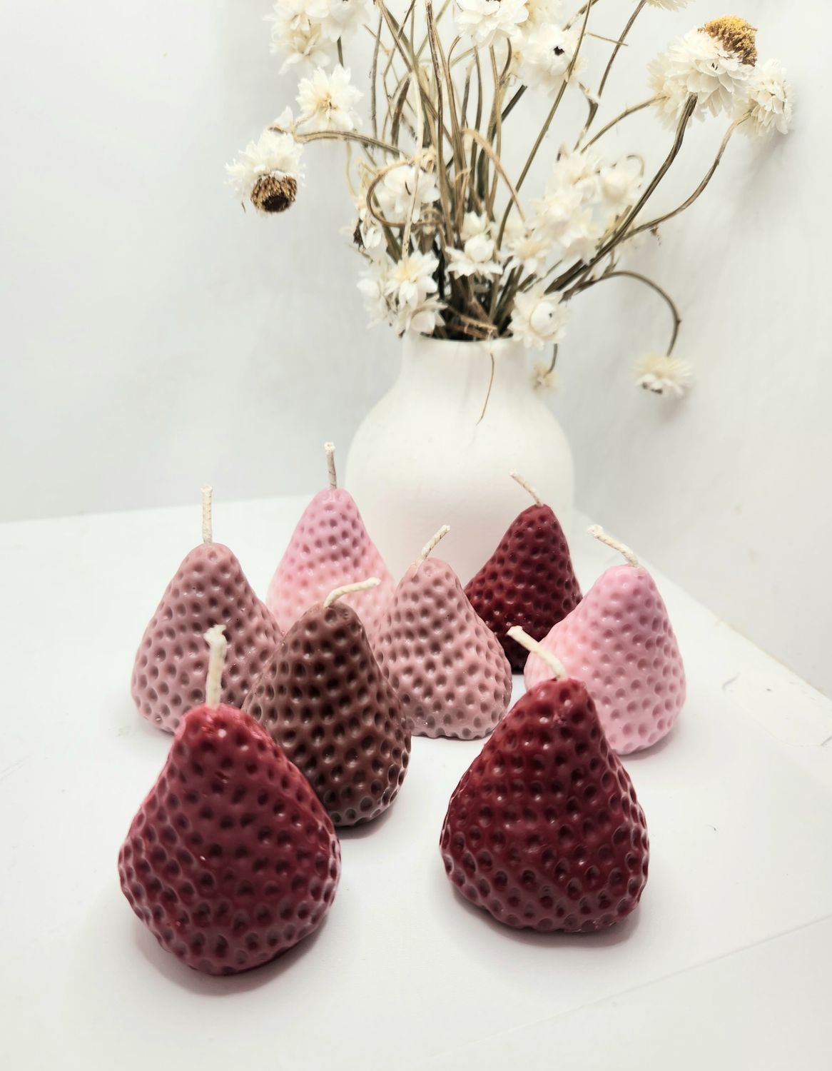 Strawberry soy candle