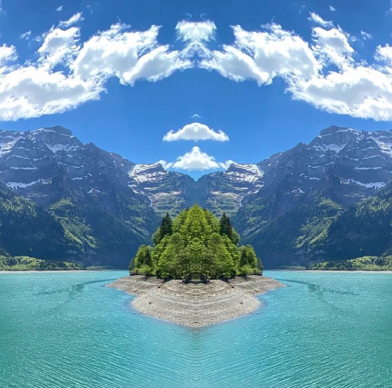 Klöntalersee, Switzerland - 40x40 cm - limited of 3