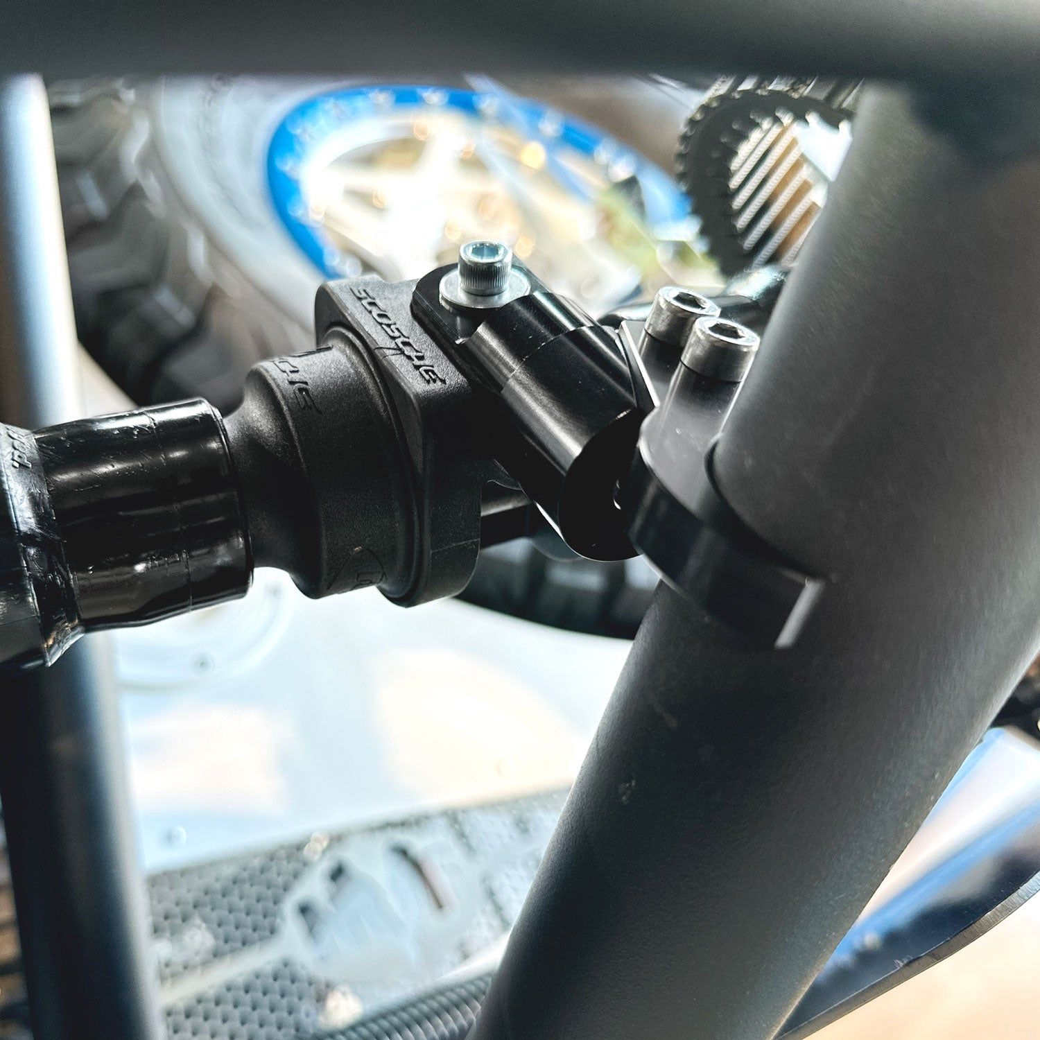 MAC-XC Magnetic Quick-Release for Helmet Air Pumper with 1.8 Bar Mount MAC-XC Magnetic Quick-Release for Helmet Air Pumper with 1.8 Bar Mount