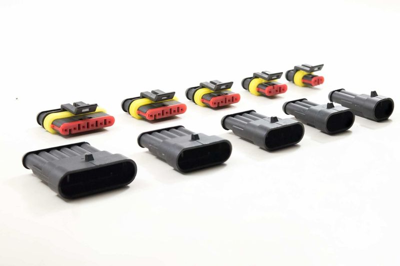 Connector: AMP Male - 5 pin