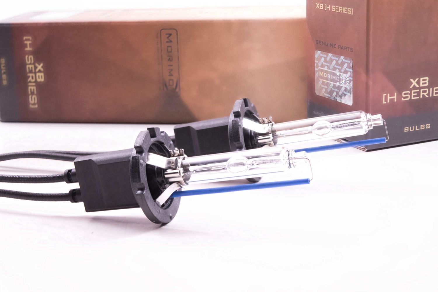 D2H: XB 5000K HID Bulbs (Pair) D2H: XB 5000K HID Bulbs (Pair)