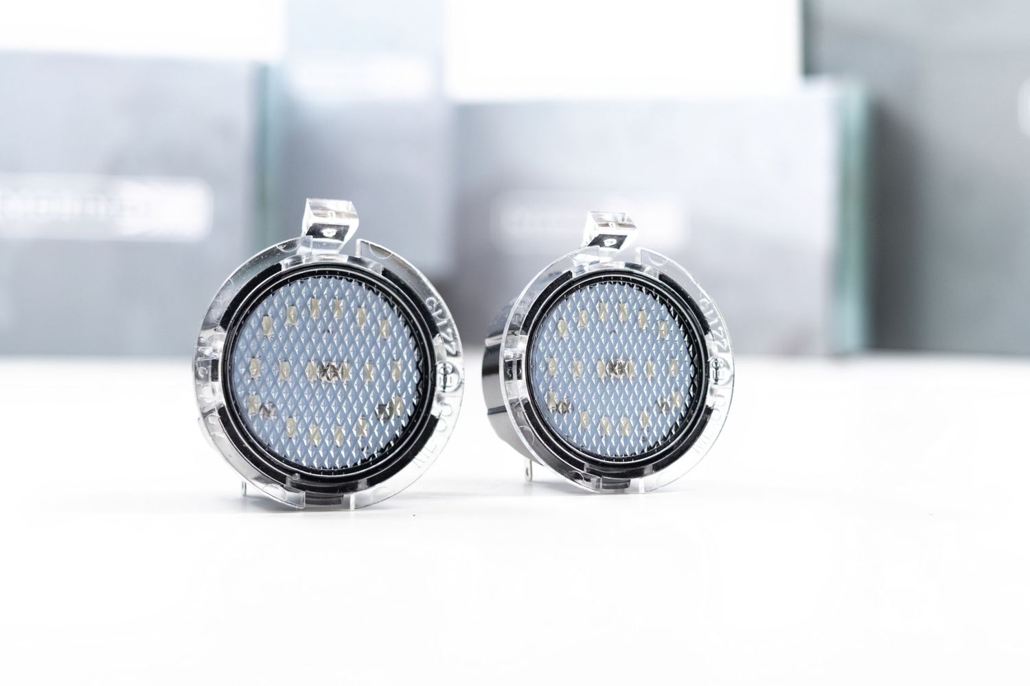 XB LED Mirror Puddle Lights: Tundra / Sequoia (14-21 / Set) XB LED Mirror Puddle Lights: Tundra / Sequoia (14-21 / Set)