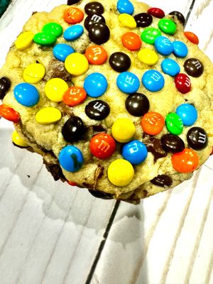 M&amp;M cookie