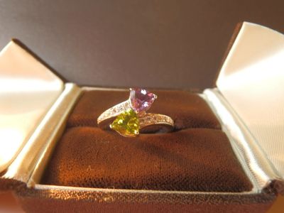 ANELLO IN ARGENTO CON PERIDOTO E AMETISTA