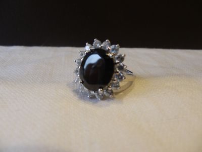 Anello in argento e Spinello nero naturale Anello in argento e Spinello nero naturale