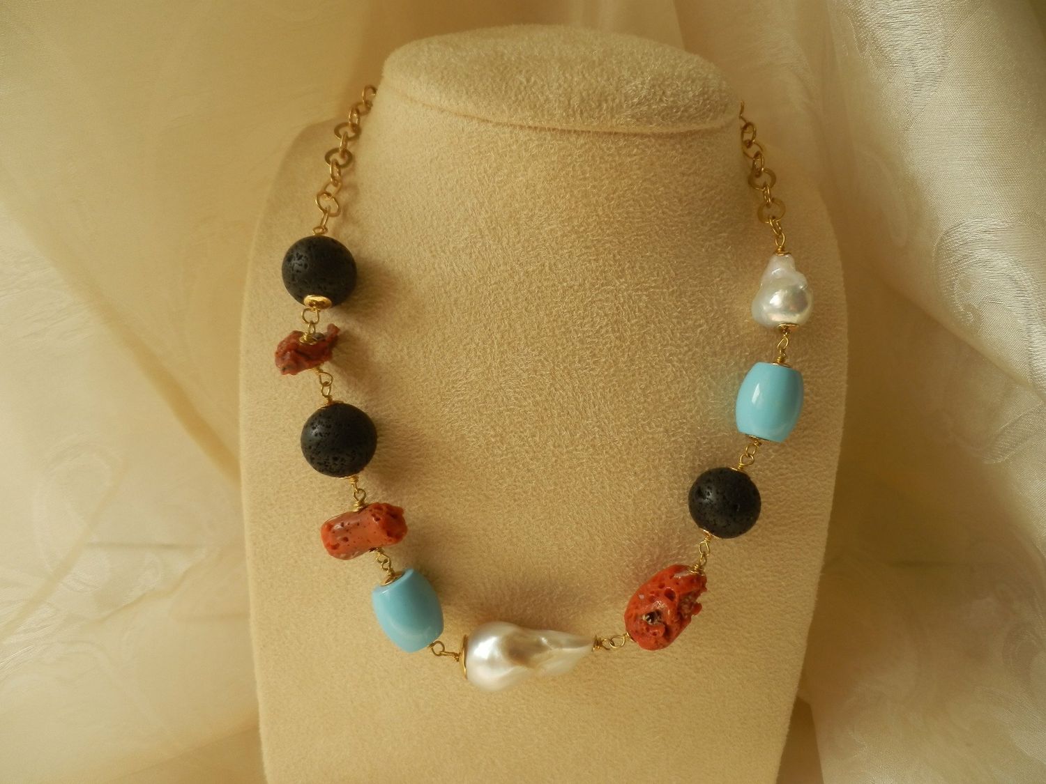 COLLIER CORALLO TURCHESE E PERLE