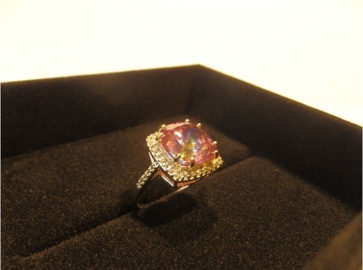 Anello in argento e TOPAZIO ROSA Anello in argento e TOPAZIO ROSA