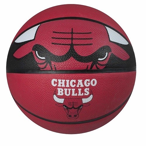 Баскетбольный мяч Spalding Chicago Bulls