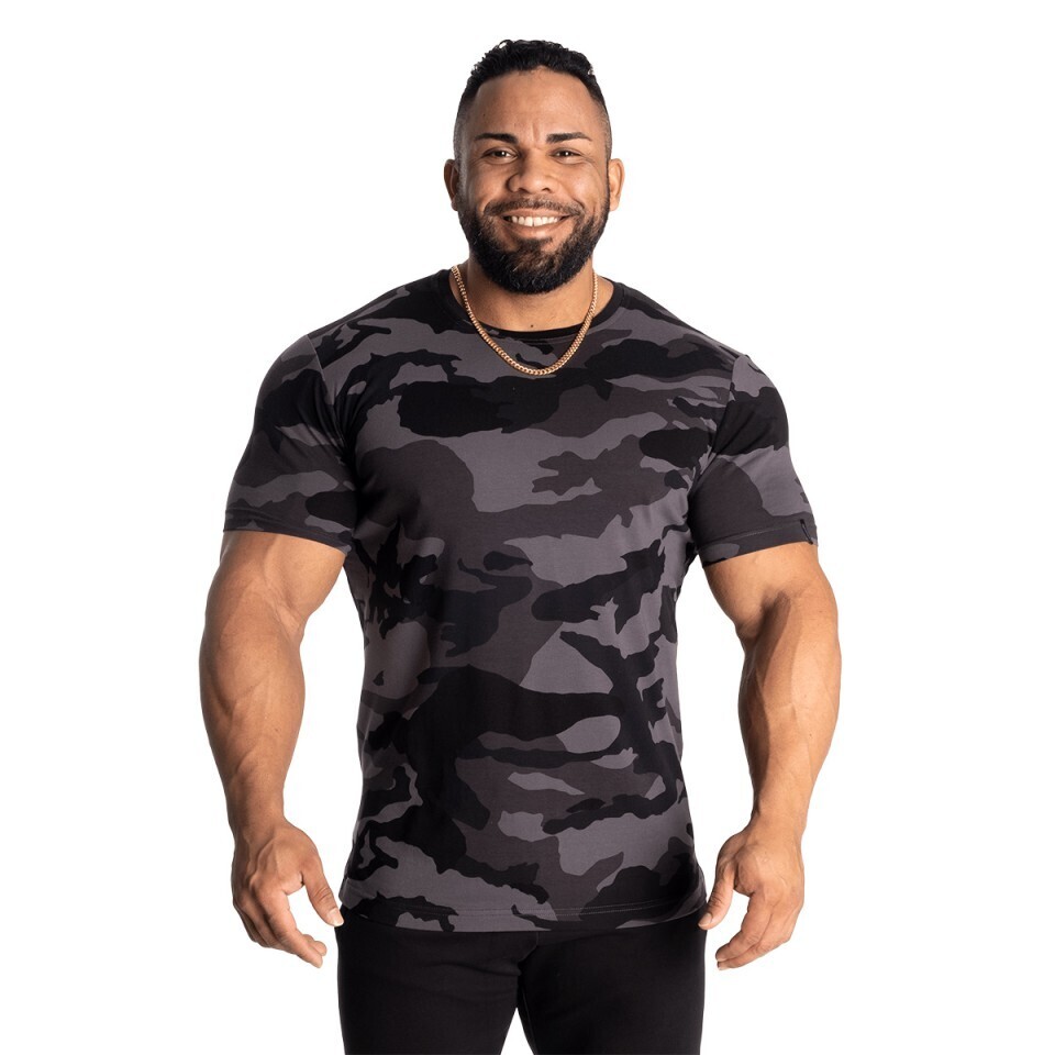 Футболка "Classic tapered tee", Dark Camo, Gasp