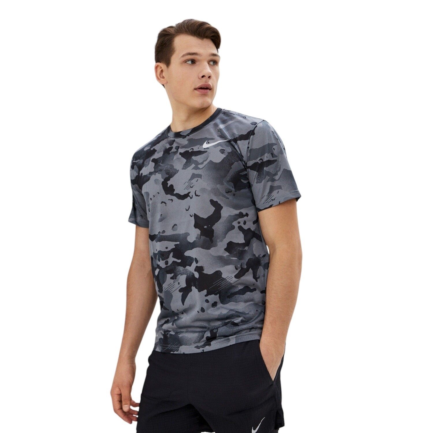 Футболка &quot;Nk Dry Tee Leg Camo Aop&quot;. Black/Grey, NIKE