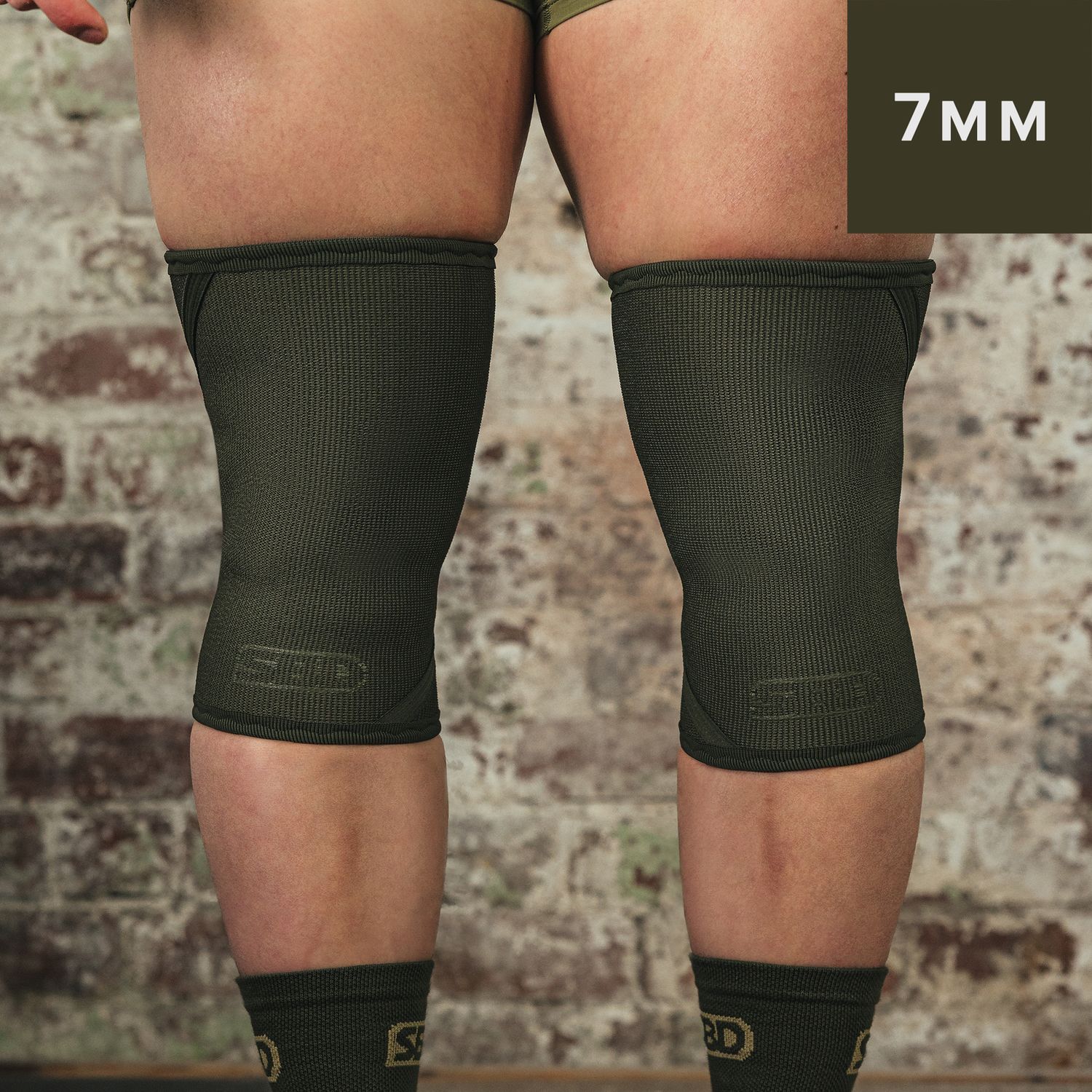Наколенники для пауэрлифтинга Powerlifting Knee Sleeves "Resolve Range", 7 мм, SBD