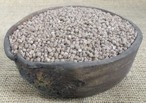 Naruko Slow Release Japanese Outdoor Bonsai Feed (Decanted From Large Bag) NPK 5:5:5