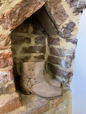 Isla Ibiza Cowboy Boots - Toupe (outlet) Isla Ibiza Cowboy Boots - Toupe (outlet)