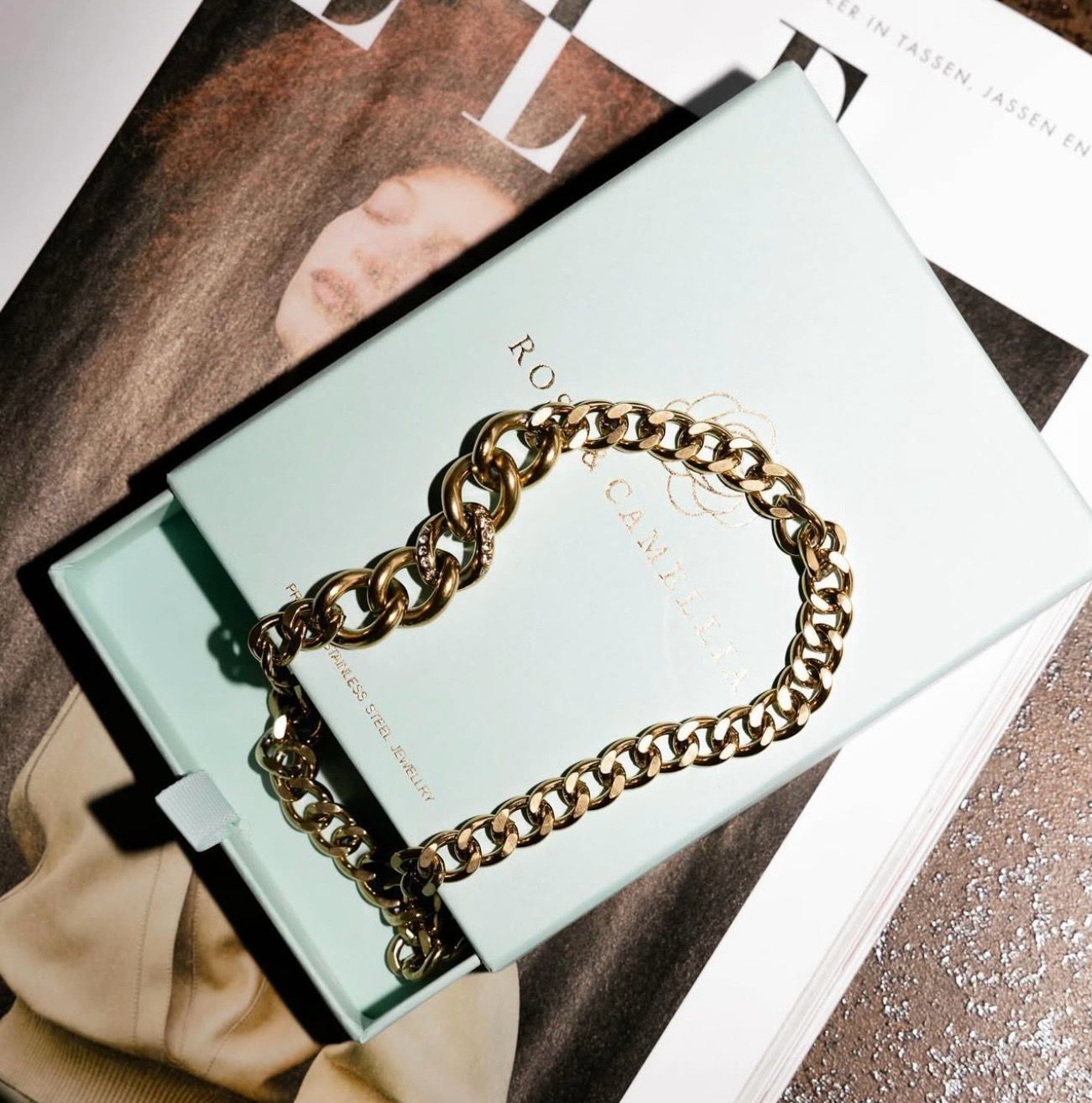 Rose &amp; Camellia Chain Chunky - Gold