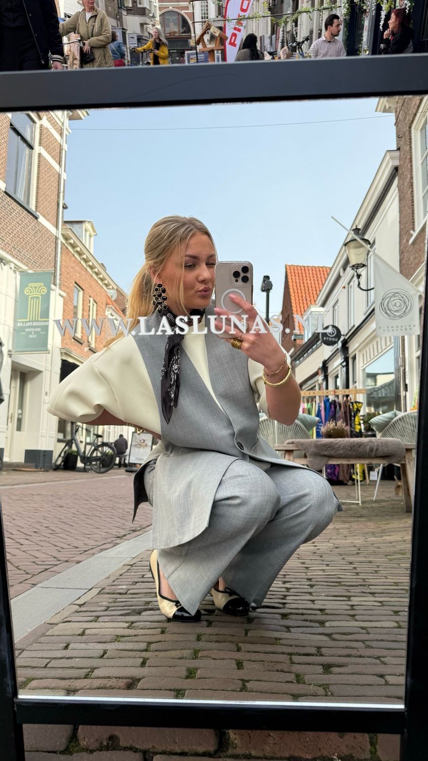 Homage Boxy Top - soft yellow