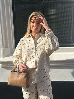 Edited Blouse Anisha - Cream