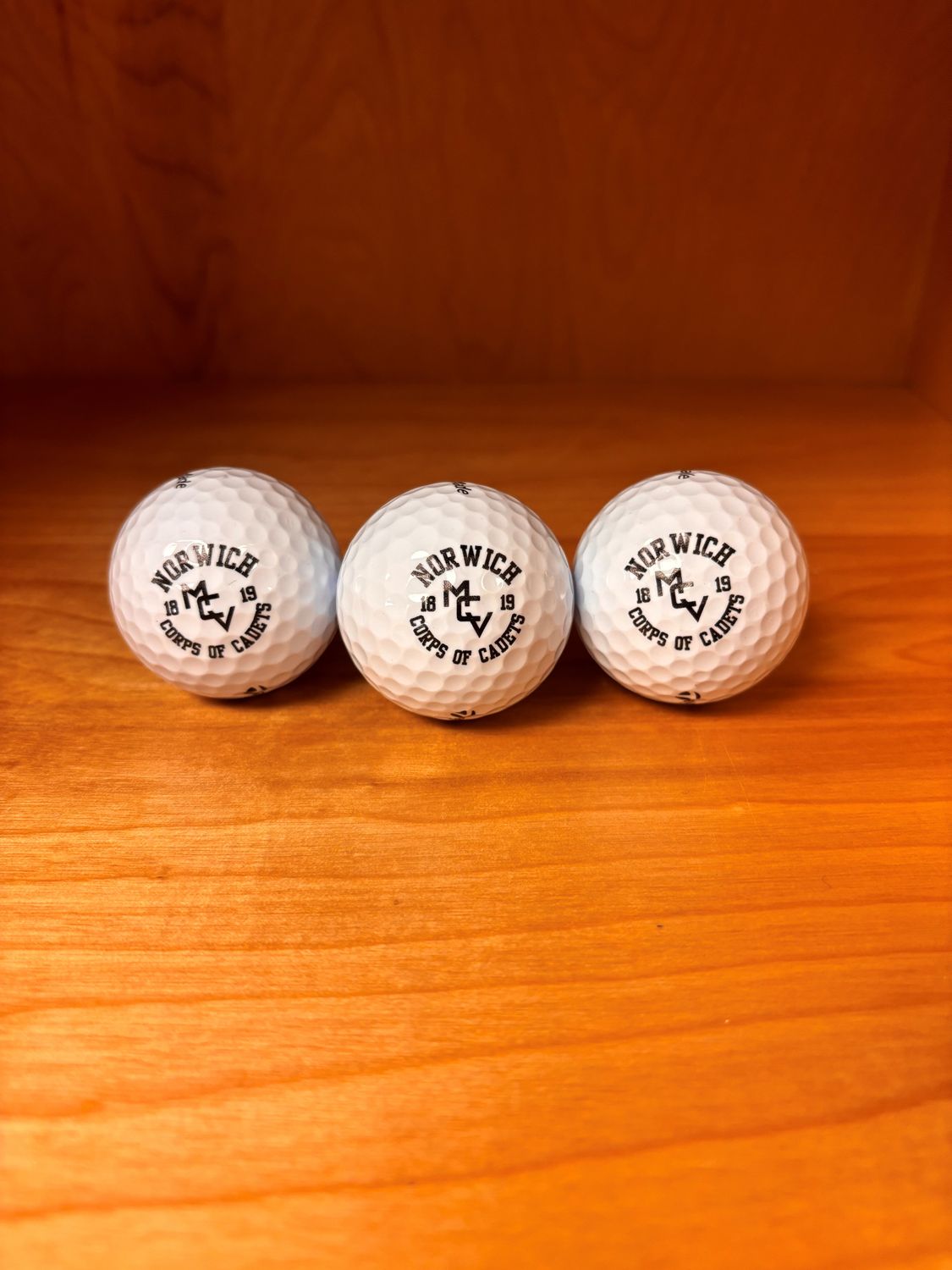 3pk Norwich Golf balls