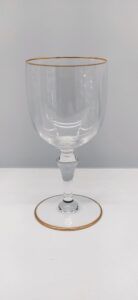 Baccarat, calice acqua in cristallo modello Normandie Filet Doirè.