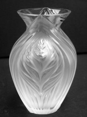 Lalique, Vaso Pavie