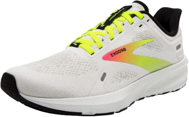 BROOKS WOMENS LAUNCH 9