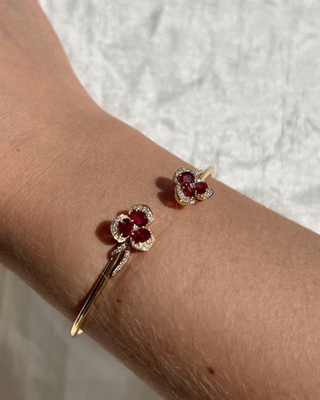 RUBY BANGLE  .9CTW 18K