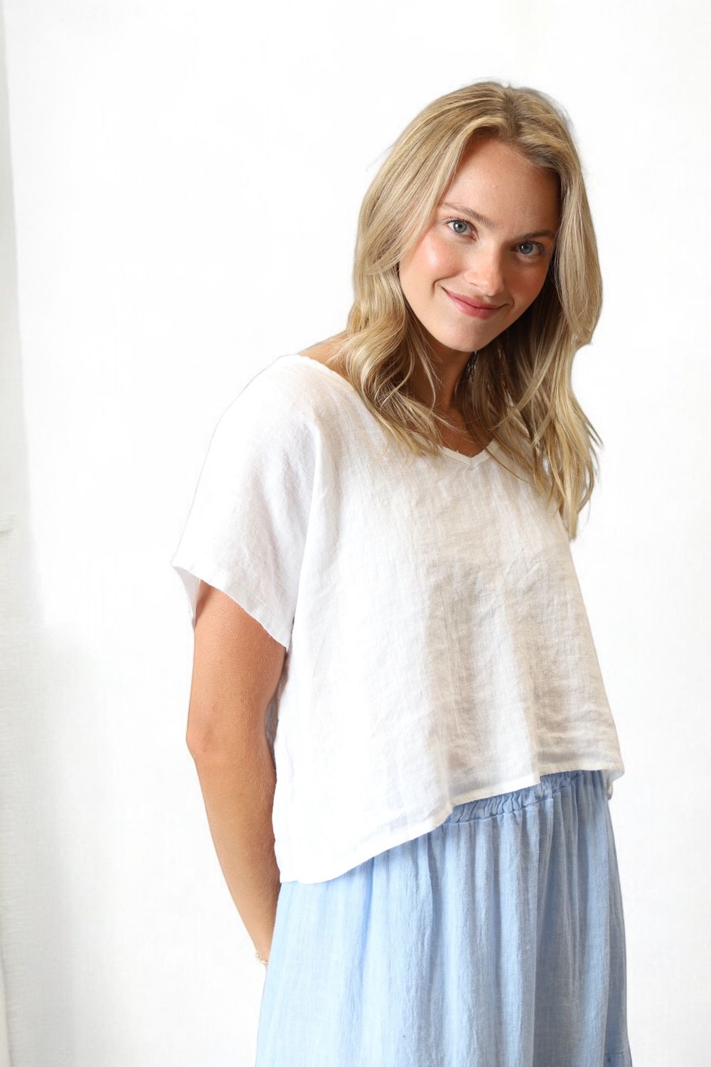 Lilly Linen Crop Blouse- White