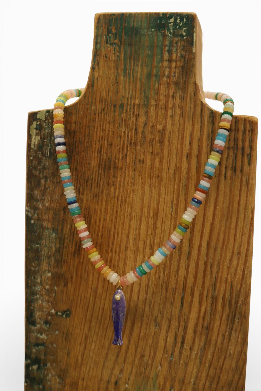 Good Hues with Periwinkle Fish