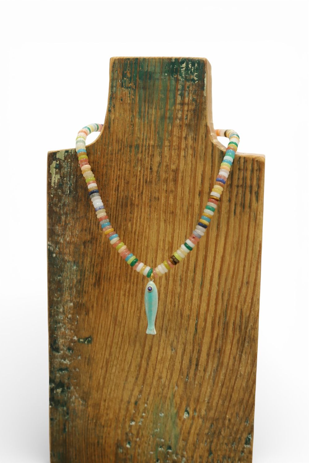 Good Hues with Teal Fish