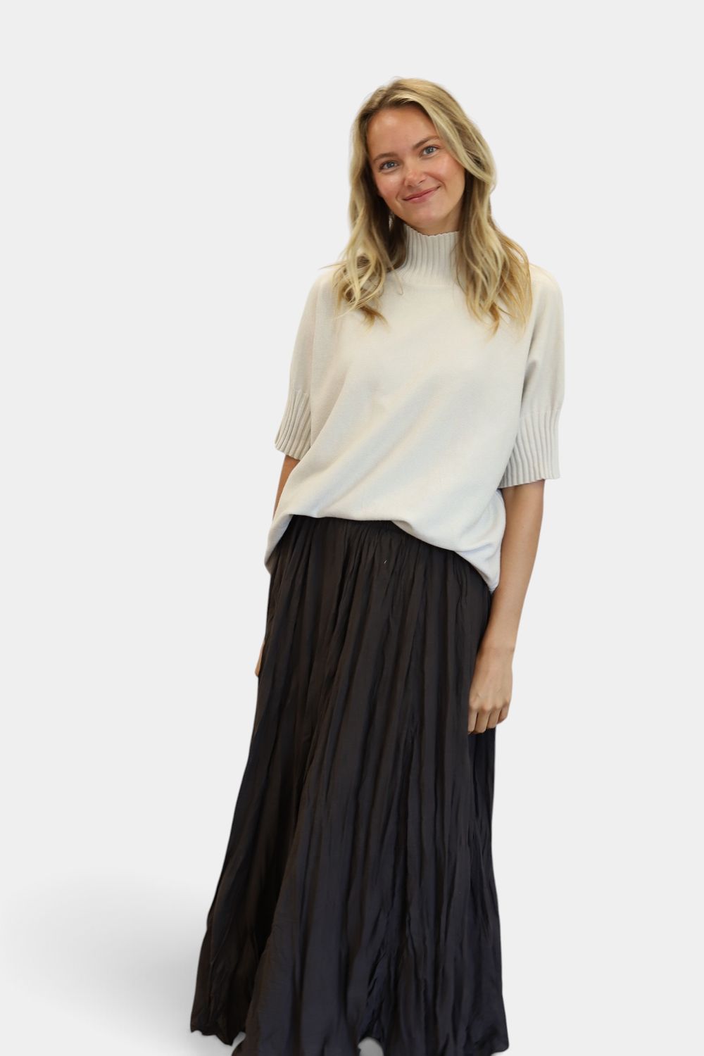 The Sunny Crinkle Skirt- Chocolate