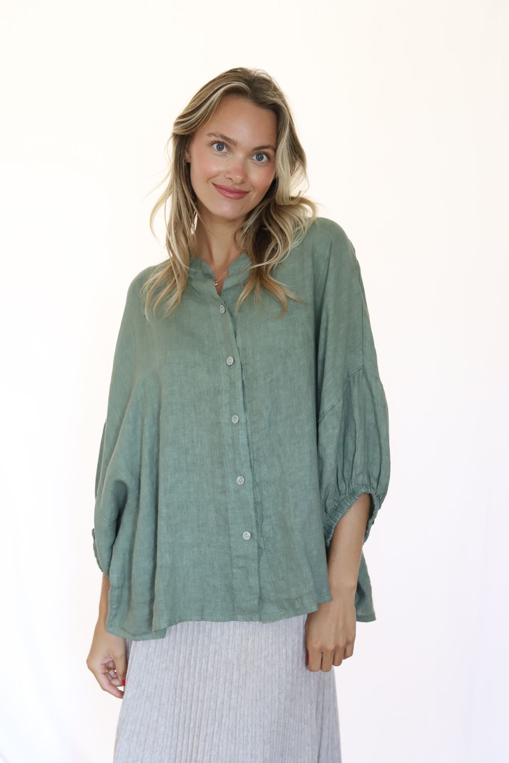 Artist's Linen Blouse- Olive