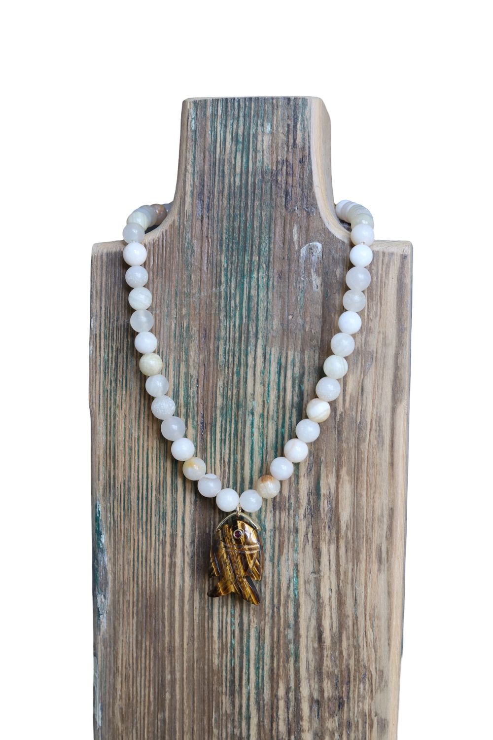 Neutral Hues Round Beads with Brown Fan Fish