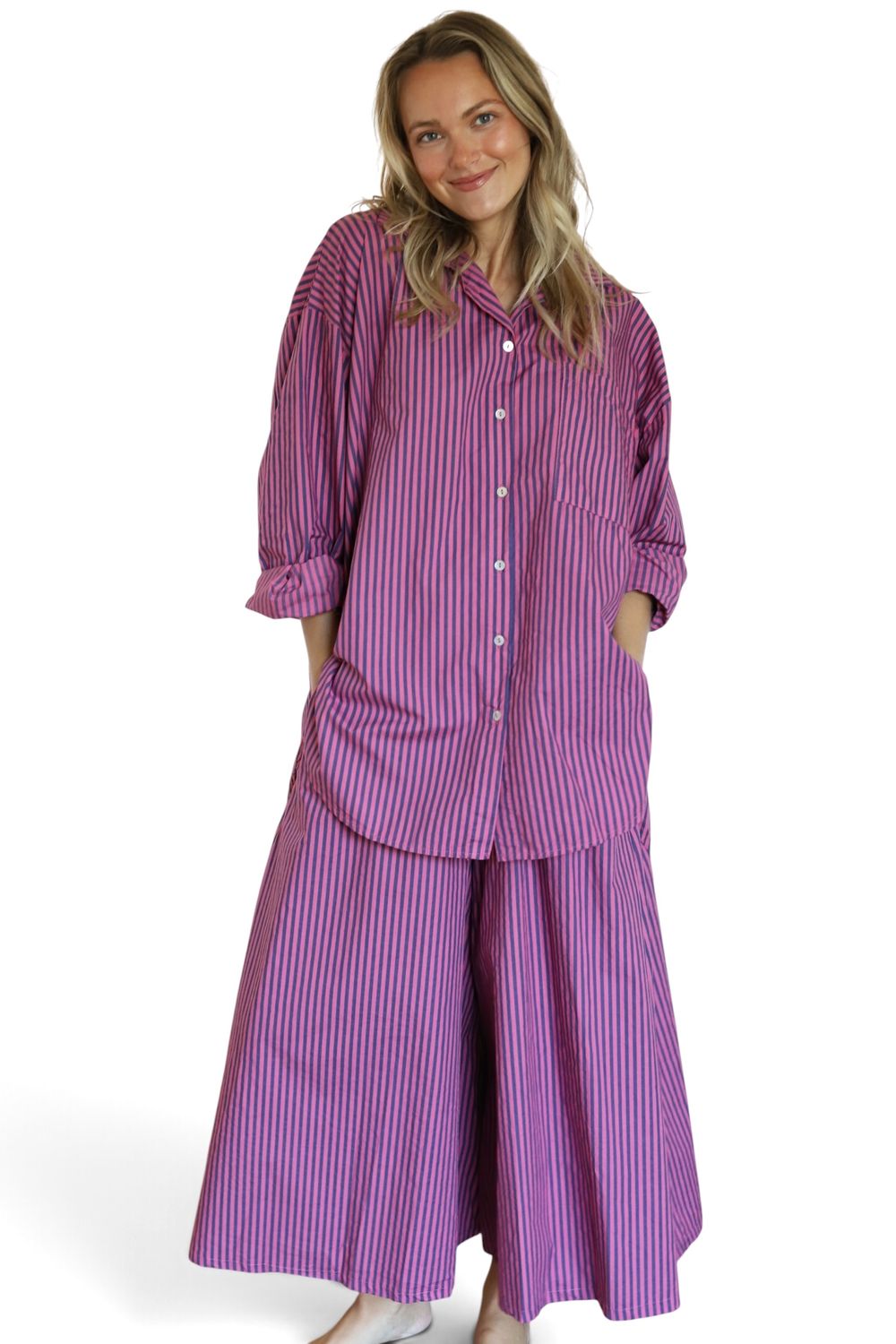 Kendall's Wide Leg Crops- Mariner Cranberry Stripe