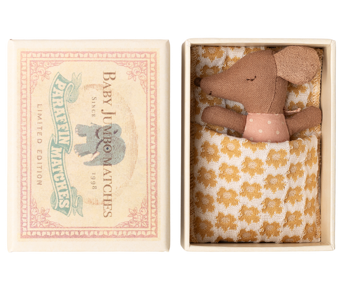 Sleepy wake baby mouse in matchbox-Rose