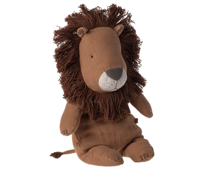 Safari friends, Lion, Medium