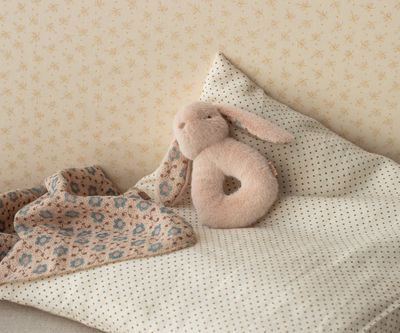 Rabbit Rattle Set Powder