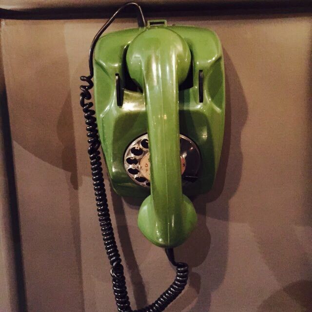 VINTAGE GREEN PHONE