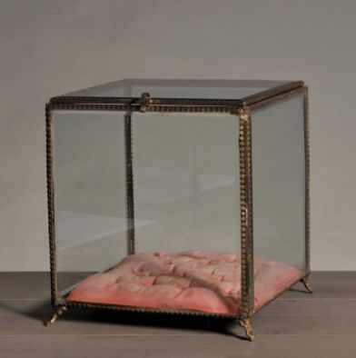 SQUARE JEWELRY BOX