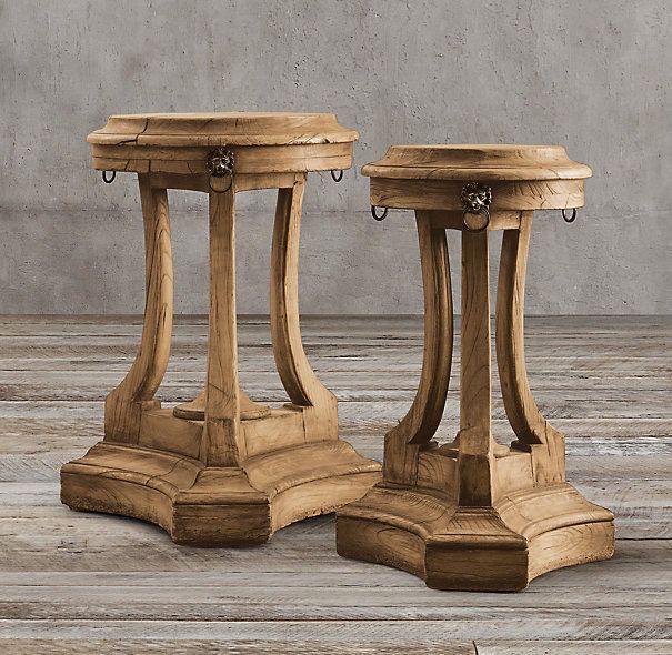 SIDE TABLE LION LARGE