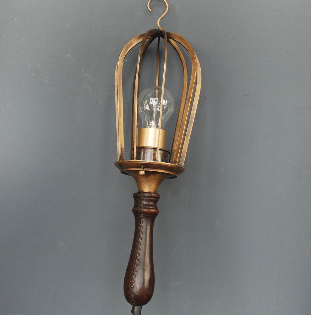 HANDLE LAMP W/ LEATHER