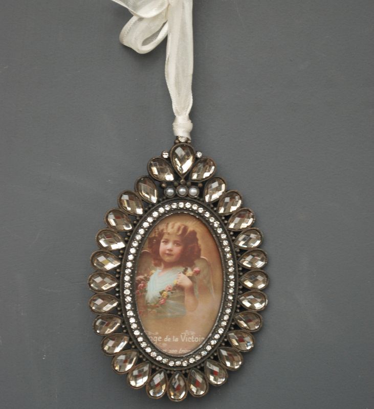 Hanging pewter photo frame