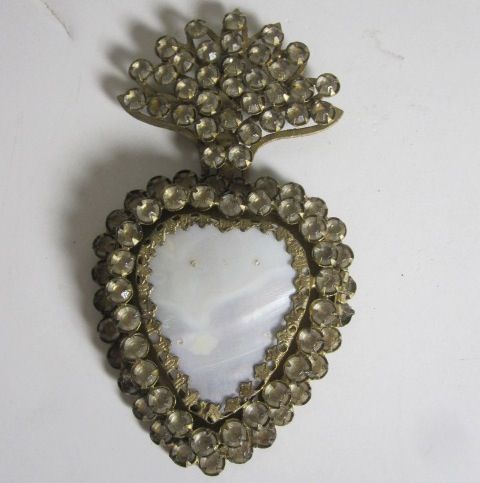 Small jeweled heart box frame w/ diams