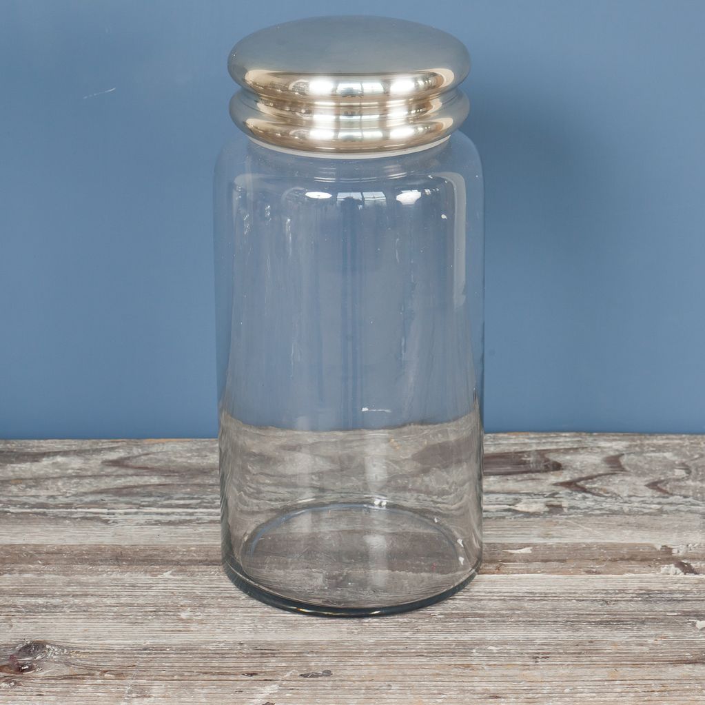 GLASS BOX WITH METAL COVER TOP