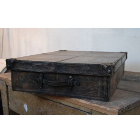 LEATHER BOX FOR SHIRT