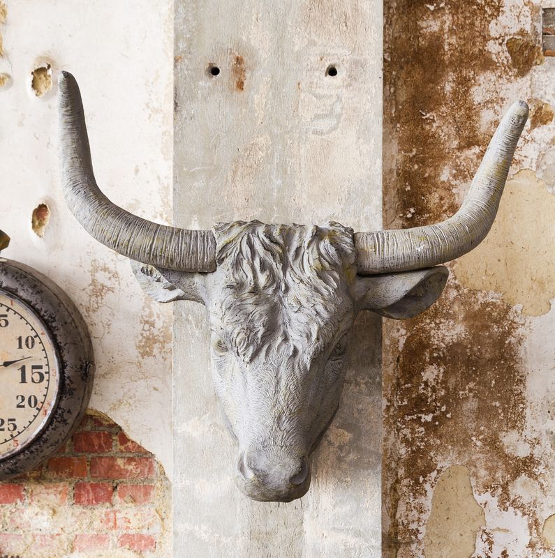 BULLOCK HEAD IN RESIN