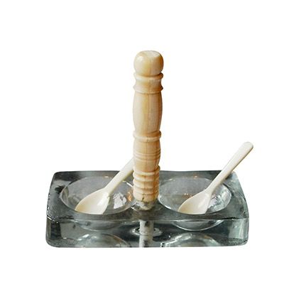 SALT &amp; PEPPER IN GLASS BASKET &amp; 2 SPOON IN