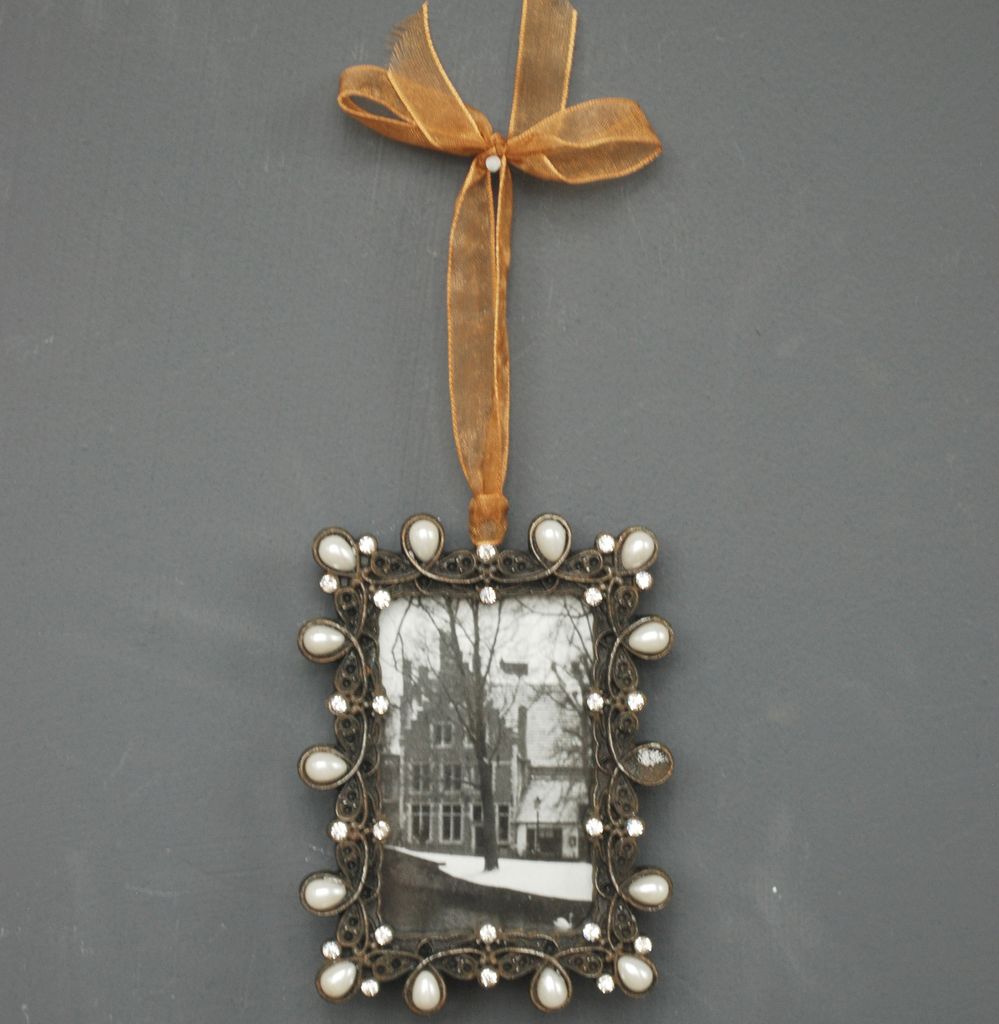 Hanging pewter photo frame
